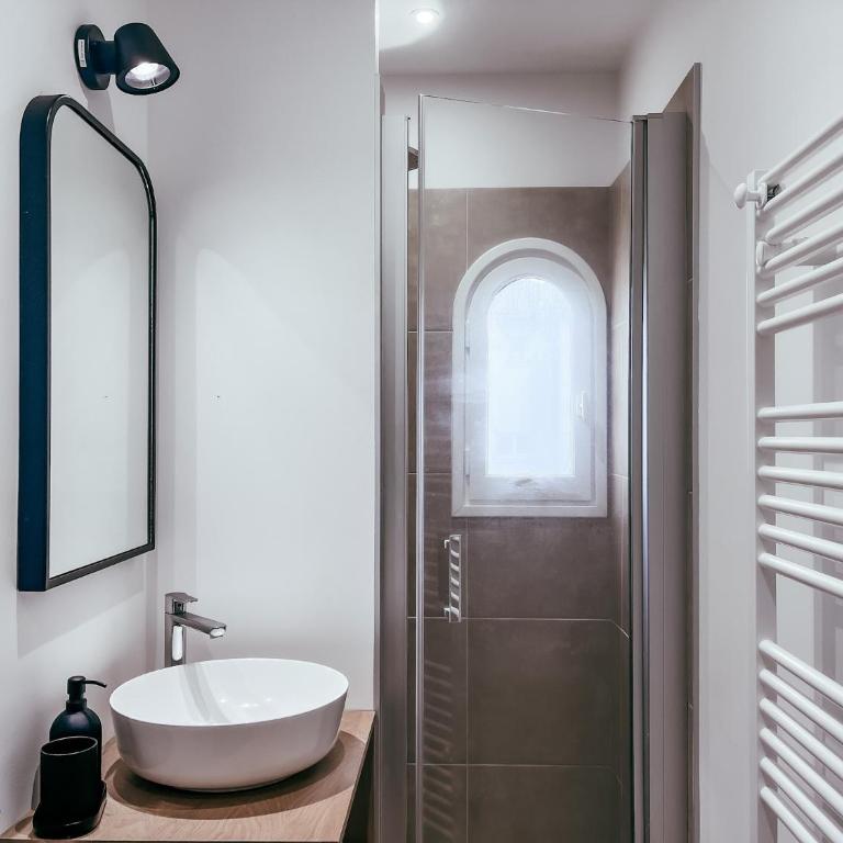 Le Coolin Loft, Vue et Acces directe à la plage, immense terrasse, place des landais Hossegor, quartier très animé, idéal pour un séjour entre amis - Apartment mit 3 Schlafzimmern - 20