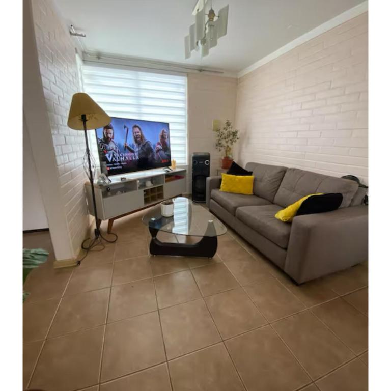 Acogedora casa, excelente Ubicación y conectividad - One-Bedroom House - 9