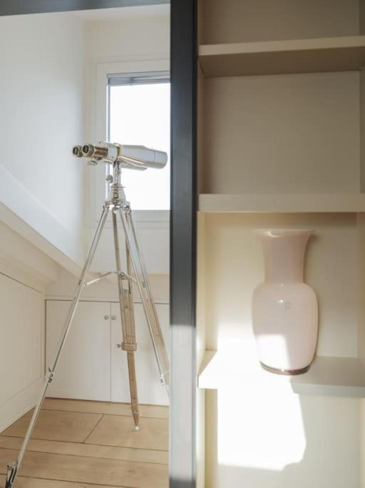 Luxury window on Florence - Two-Bedroom Apartment - 11