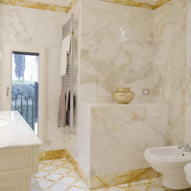 Luxury window on Florence - Two-Bedroom Apartment - 55
