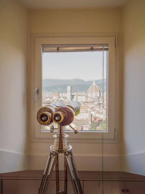 Luxury window on Florence - Two-Bedroom Apartment - 57