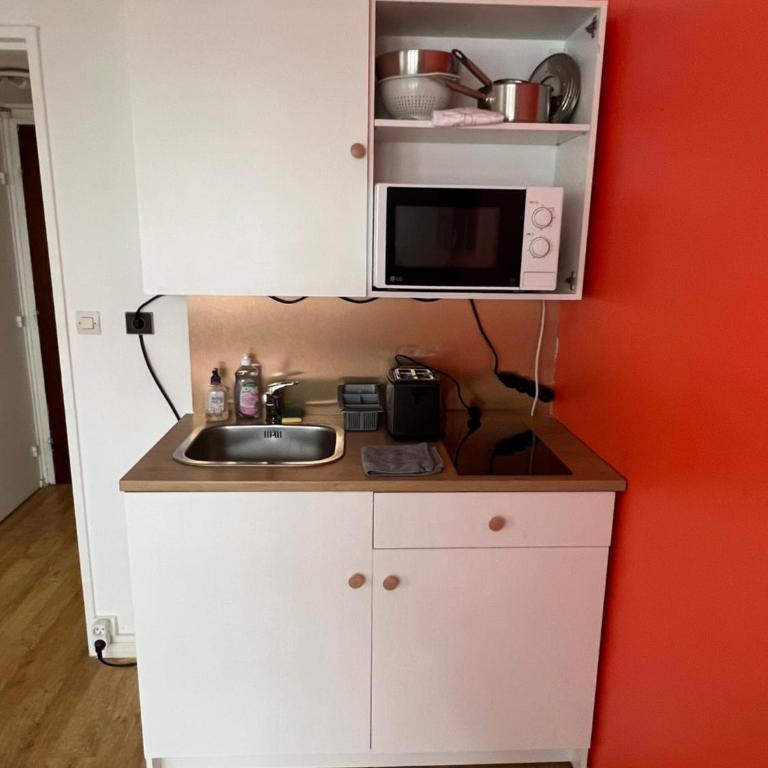 Adorable studio Équipé plein centre proche Foch - One-Bedroom Apartment - 8