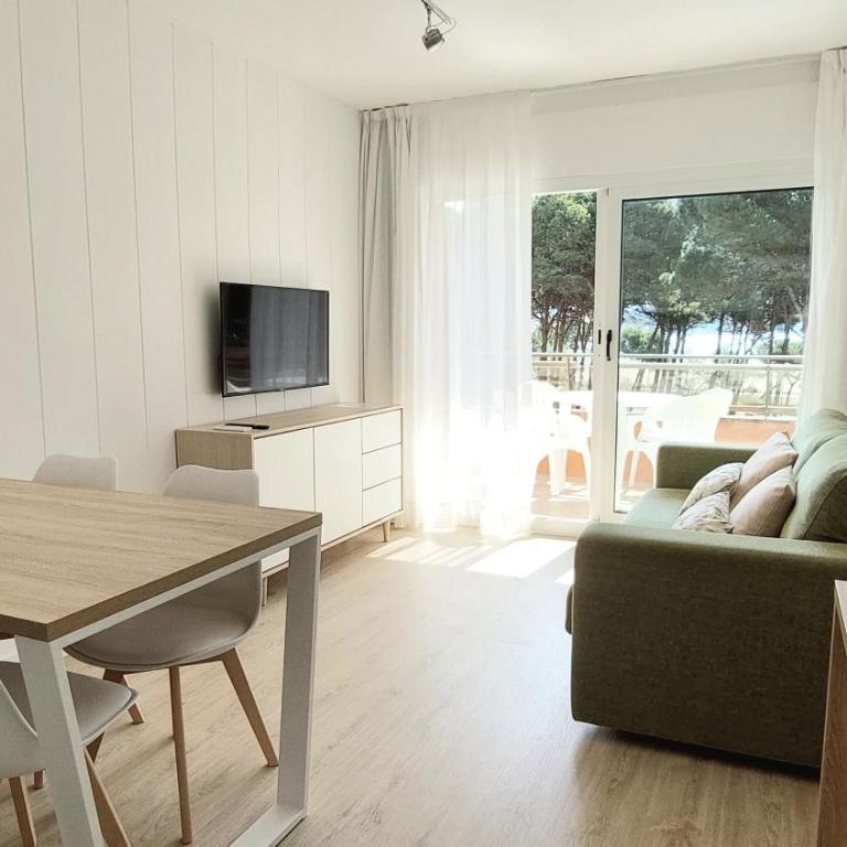 Primera Línea con Vistas al Mar y Piscina - Apartment with Sea View - 13