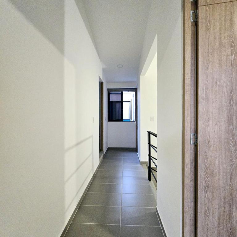 Casa vacacional de 3H a 2 m del aeropuerto El Edén en Tebaida, Quindío, con piscina y excelente ubicación - Three-Bedroom Apartment - 15