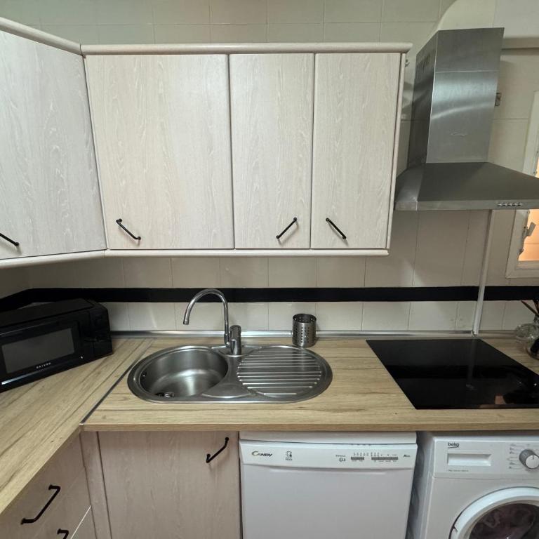Apartamento Gaona - Apartamento de 2 dormitorios con balcón - 11