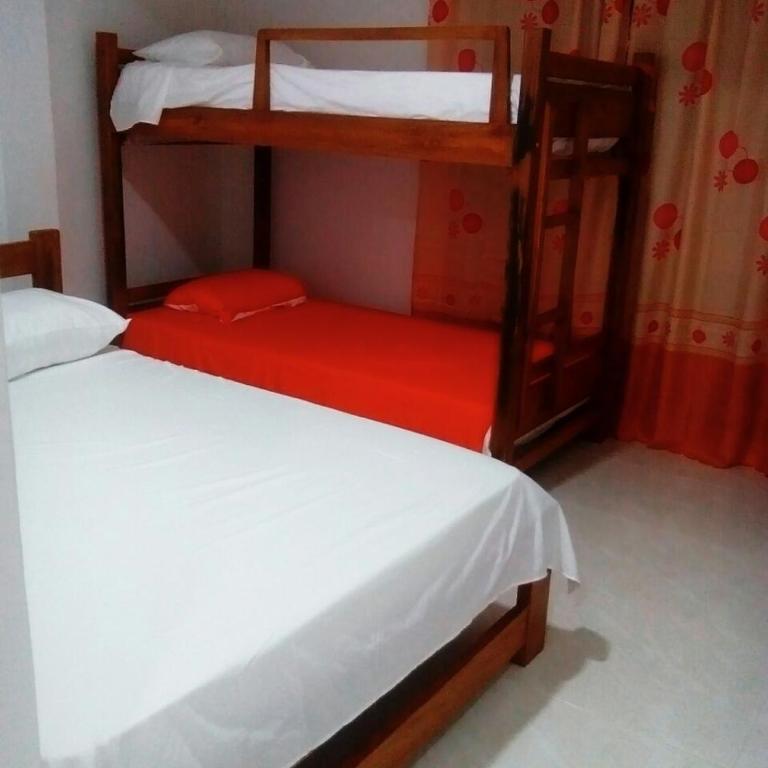 Francia Center Alojamiento - Habitación Familiar Estándar - 17