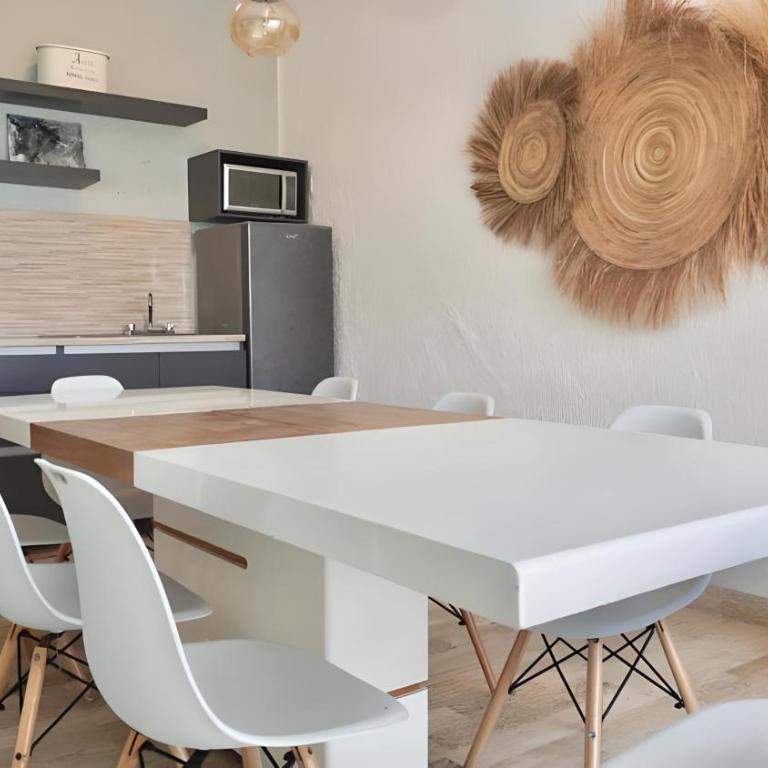 Cancun Plaza By Andiani Travel - Three-Bedroom Apartment with Ocean View - 6