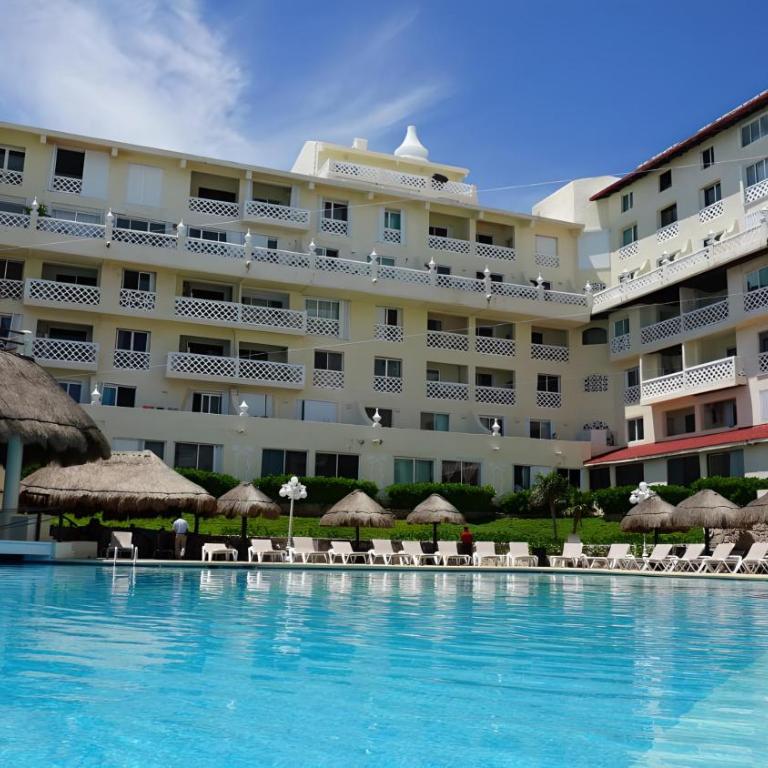 Cancun Plaza By Andiani Travel - Three-Bedroom Apartment with Ocean View - 29