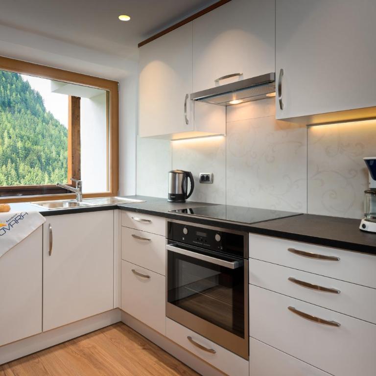Residence Sovara - Appartamento con 4 Camere da Letto e Balcone (8 Adulti) - 6