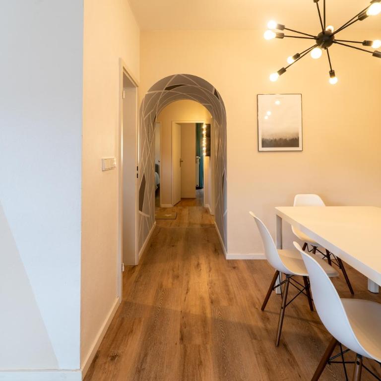 3-Zimmer-Rückzugsort mit Panoramabalkon in Bestlage - Apartment mit Blick auf die Berge - 24