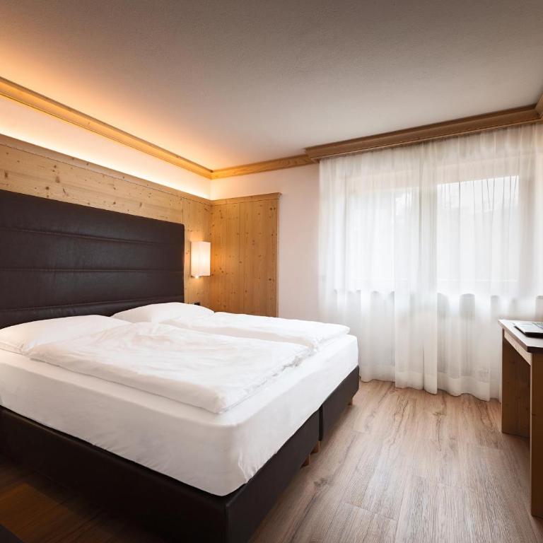 Residence Sovara - Appartamento con 4 Camere da Letto e Balcone (8 Adulti) - 10