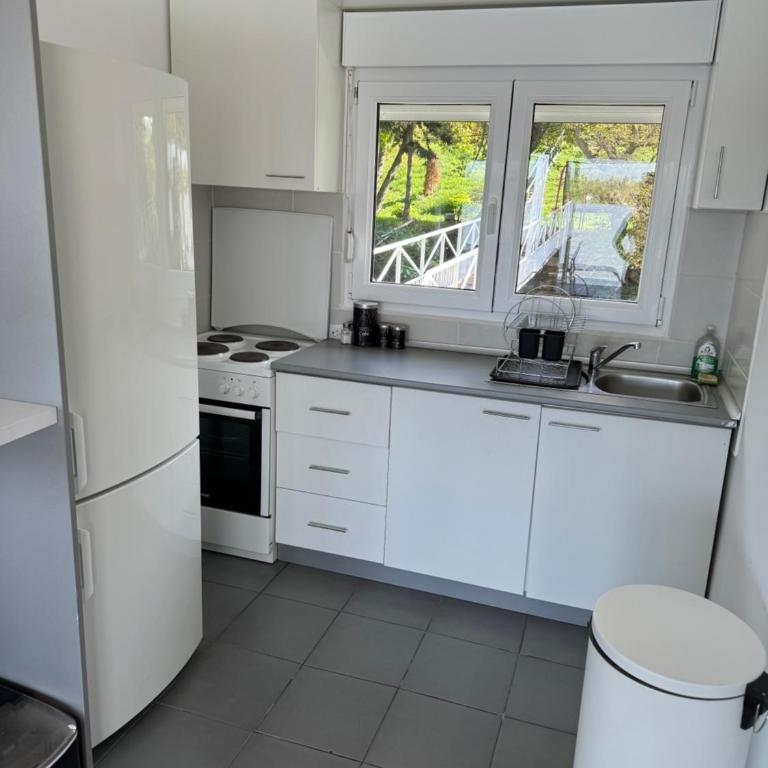 Beautiful houseboat on the Sava river - Mobilna Kućica - 8