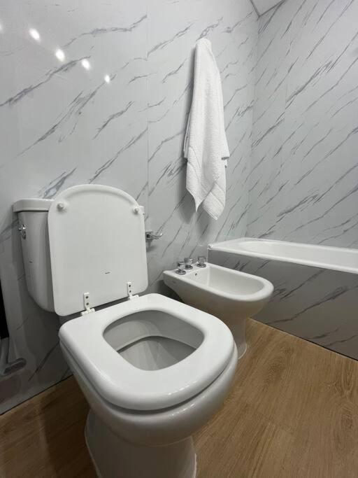 Departamento en Buenos Aires - Apartamento con balcón - 3