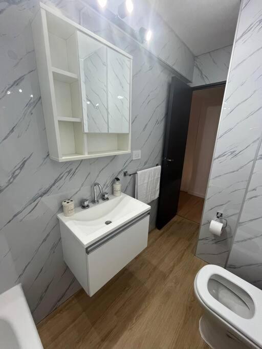 Departamento en Buenos Aires - Apartamento con balcón - 32