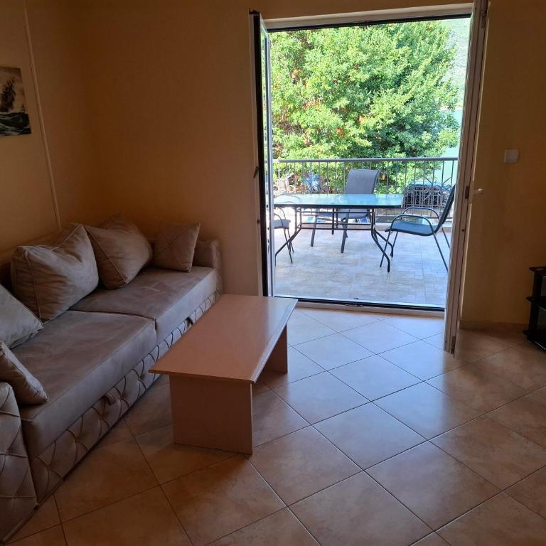 Apartments Pejanović - One-Bedroom Apartment with Balcony and Sea View (3 Adults) - 9