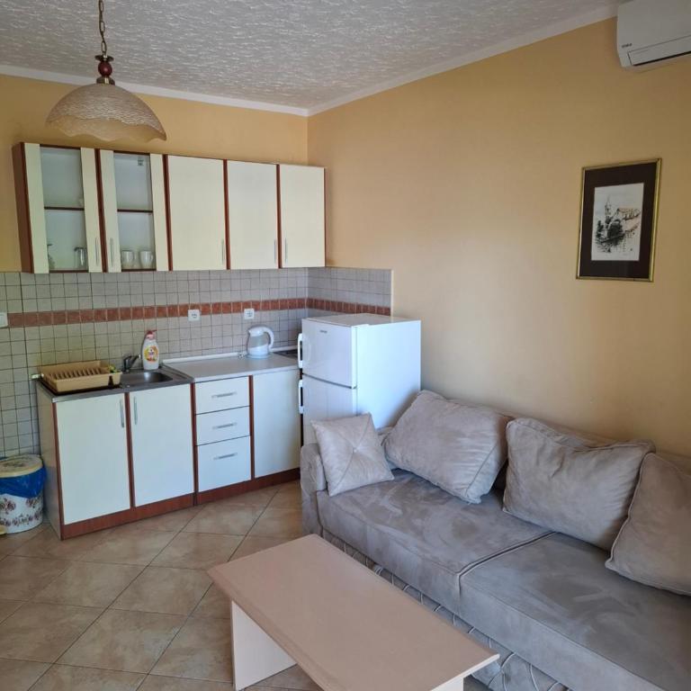 Apartments Pejanović - One-Bedroom Apartment with Balcony and Sea View (3 Adults) - 8