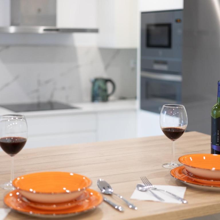 Nuevo, grande con garaje, Bilbao Arena, Casco Viejo - Apartamento de 3 dormitorios - 3