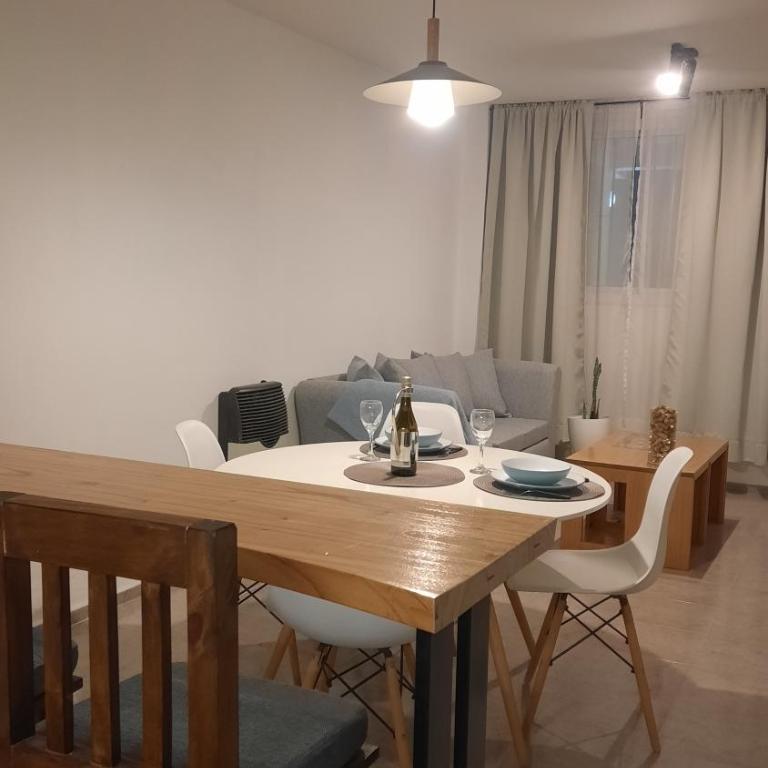Cuarto Creciente - Two-Bedroom House - 2