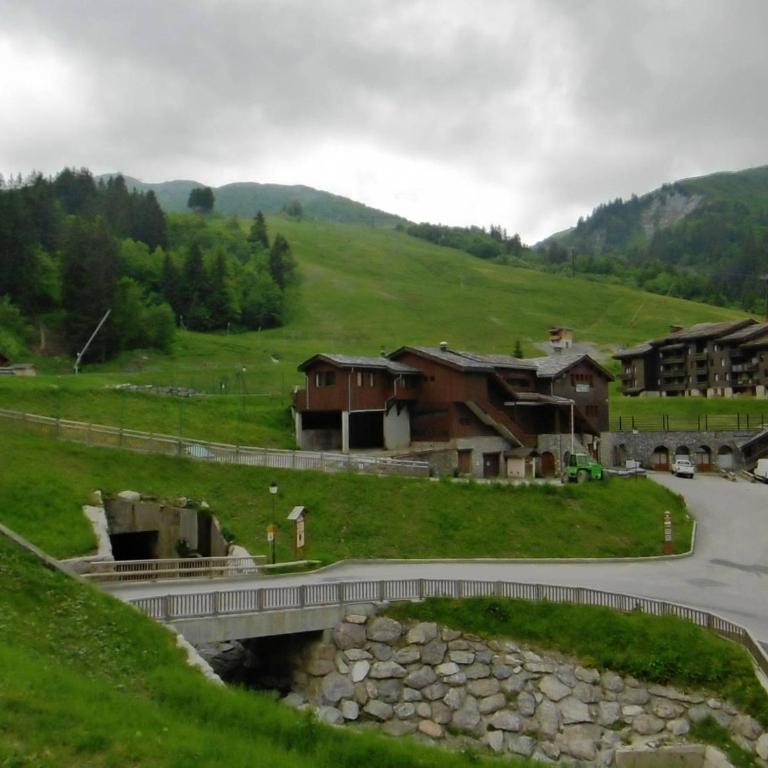 Appartement cosy à Valmorel, accès direct aux pistes, proche commerces et remontées - Appartement 1 Chambre - 12