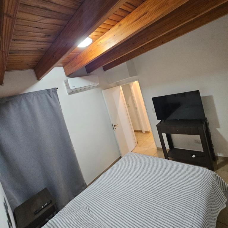 Departamento Céntrico Moderno Juan de D1OS Mendoza - Apartamento de 2 dormitorios con balcón y terraza - 8