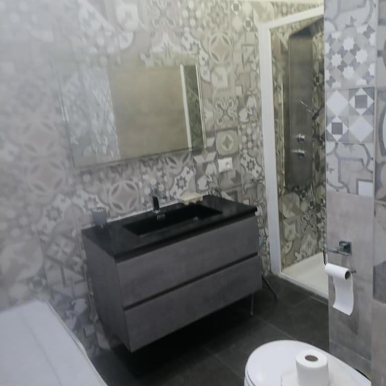 Medea rooms palermo centro - Double Room with Private Bathroom - 18