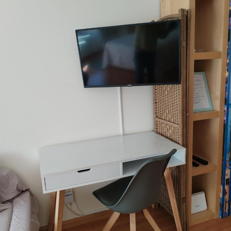 Apartamentos Chevere Blanco-Huca - Estudio con cama extragrande y sofá cama - 11