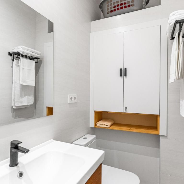VR Jerónima Apartments - Two-Bedroom Apartment with Balcony - 30