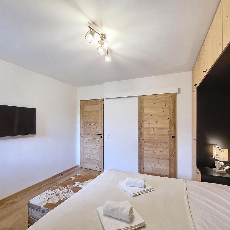 Cardena- appartement- 8pers- proche centre - Apartamento de 3 dormitorios con balcón - 12
