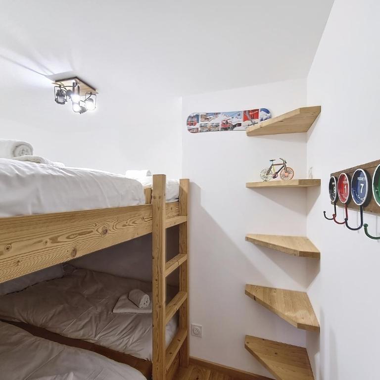 Cardena- appartement- 8pers- proche centre - Apartamento de 3 dormitorios con balcón - 14