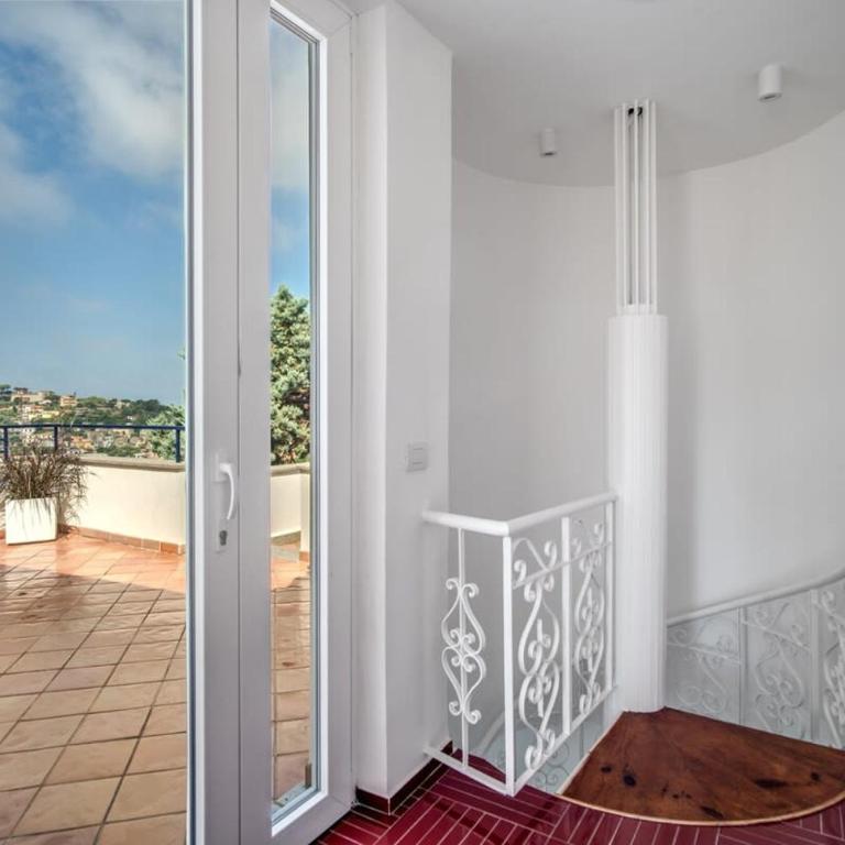 Villa La Luce 5 Bedrooms in the Town Center by Feeling Italy - Villa con Piscina Privata - 15