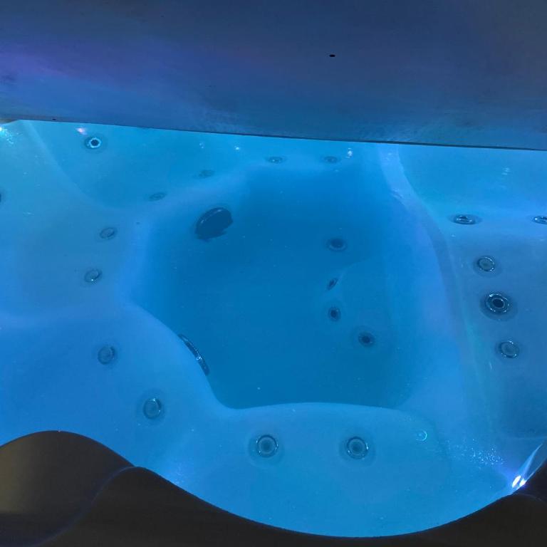 Chalet Alaric & Jacuzzi Ilot 1 rang1! VUE MER! 4rooms! CLIM 10p 24H24 - Chalet - 16