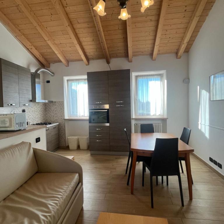 Apartments Colombara Bardolino - Appartamento con 2 Camere da Letto e Vista Giardino - 10
