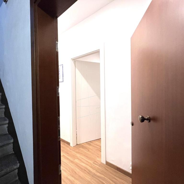 G e G Home - Two-Bedroom Apartment - 1