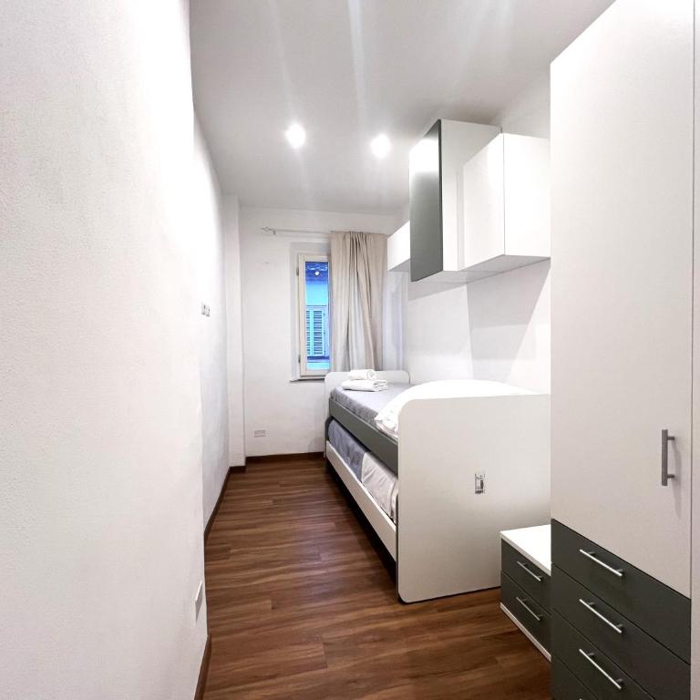 G e G Home - Two-Bedroom Apartment - 33