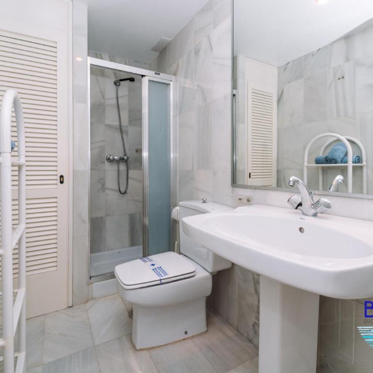 Azzurro Marina Apartment - Two-Bedroom Apartment - 6