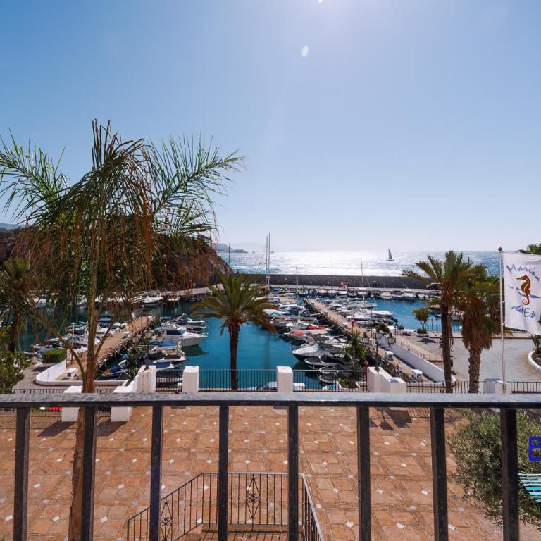 Azzurro Marina Apartment - Two-Bedroom Apartment - 16
