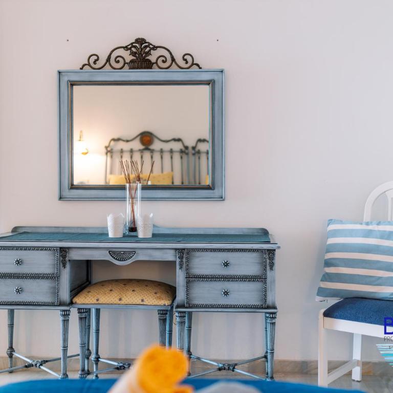 Azzurro Marina Apartment - Two-Bedroom Apartment - 17