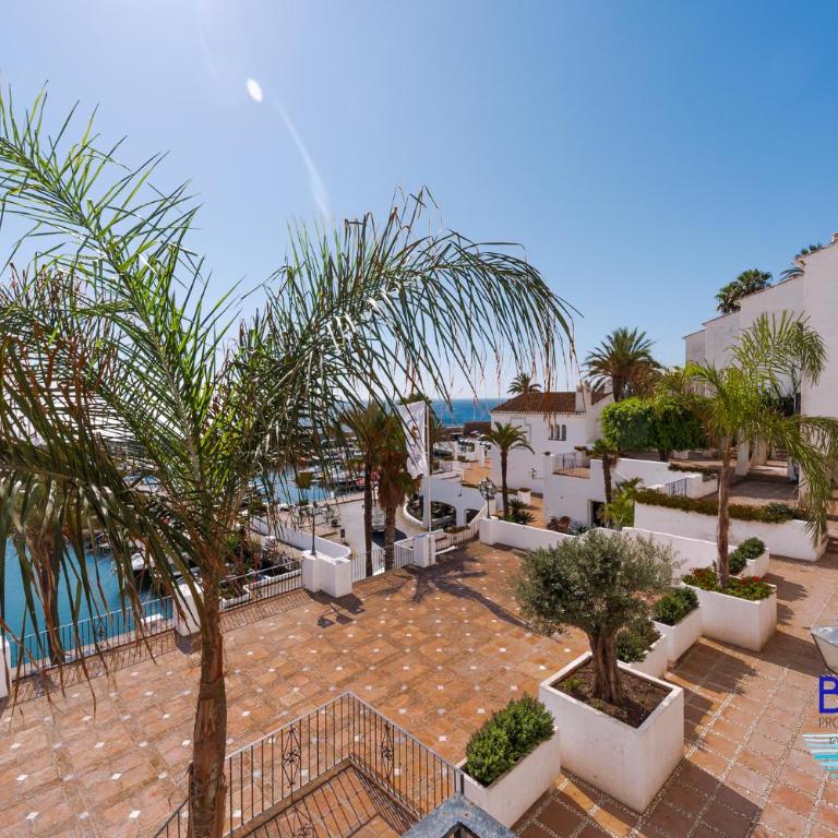 Azzurro Marina Apartment - Two-Bedroom Apartment - 3