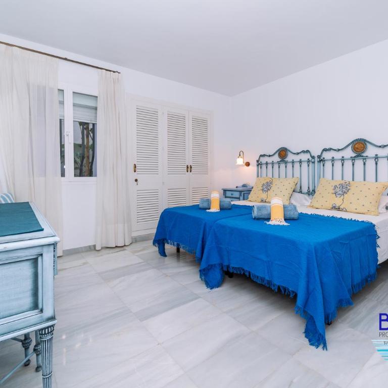 Azzurro Marina Apartment - Two-Bedroom Apartment - 24