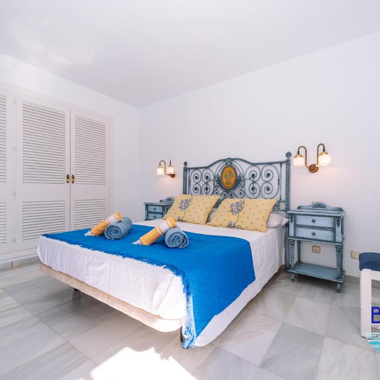 Azzurro Marina Apartment - Two-Bedroom Apartment - 31