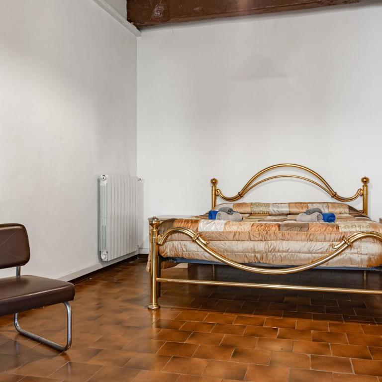 Ampio appartamento in centro a Pisa - Three-Bedroom Apartment - 9