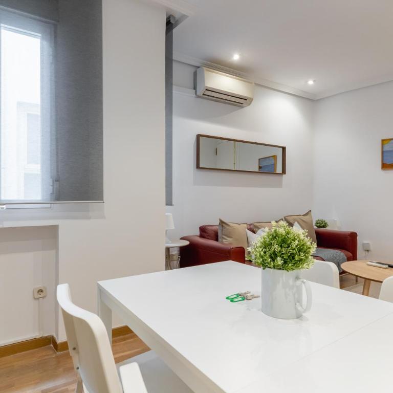 Central Cozy -1Bedroom 1Bath -Anton Martin - Apartamento de 1 dormitorio - 30