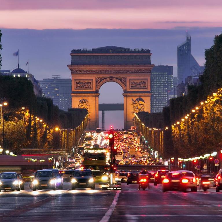 1min Walk From Champs Elysées - Avenue Montaigne - AC - Self-Checkin - Working Desk - Appartement 2 Chambres - 2