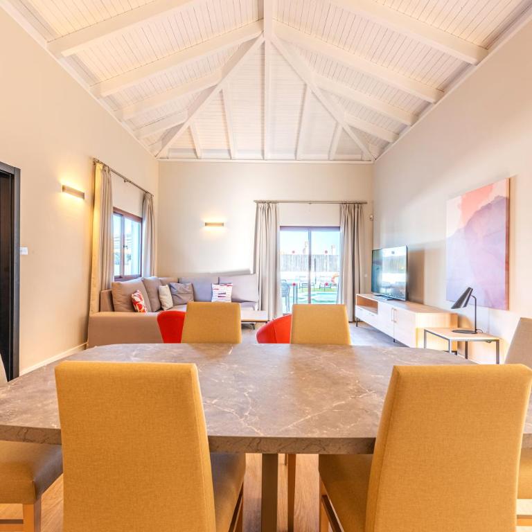 Ereza Villas Alicia - Three-Bedroom Villa - 11