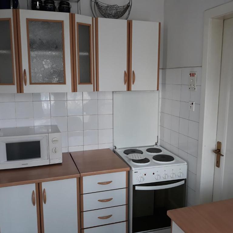 Sarajevo apartments in New Sarajevo city - Apartment with Balcony - 12