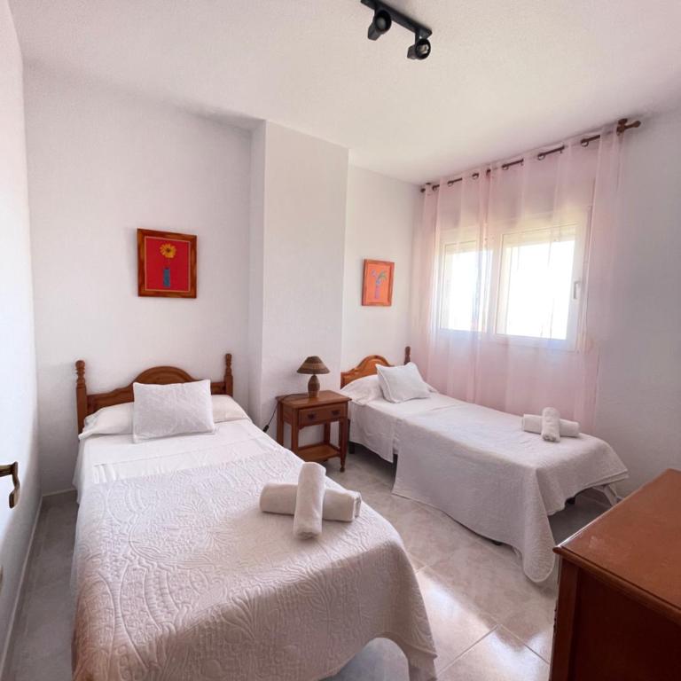 Apartamentos Copacabana Playa - Apartment - 6
