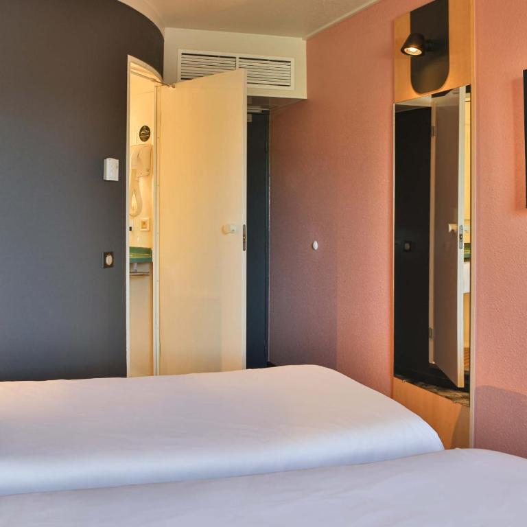 B&B HOTEL Les Sables-d'Olonne Centre Gare - Chambre Lits Jumeaux - 2