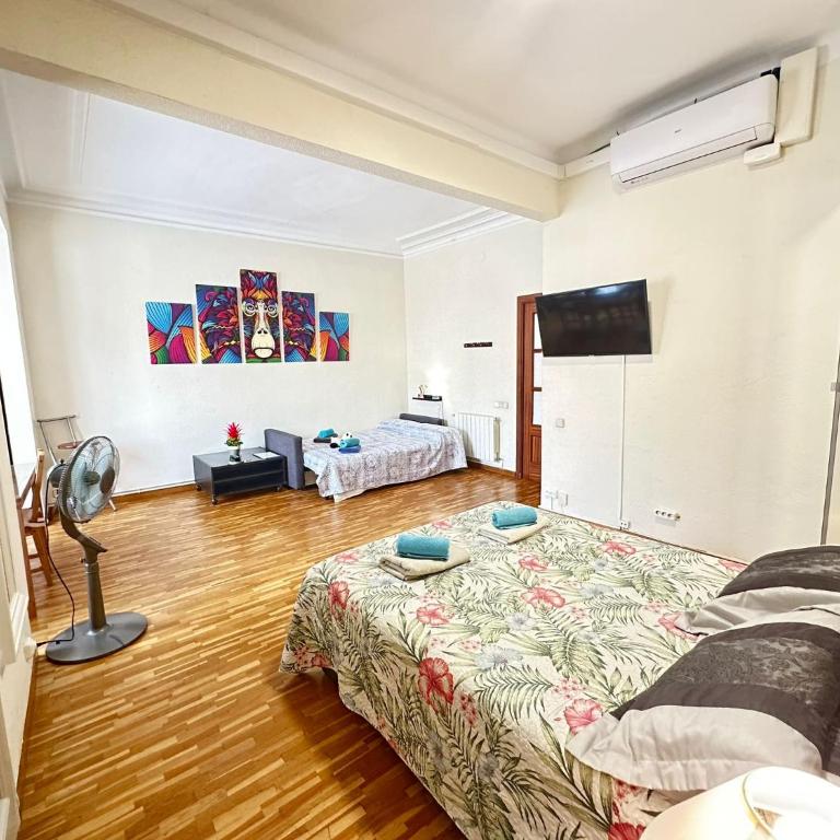 Rooms Aribau - Habitación Cuádruple Clásica - 1