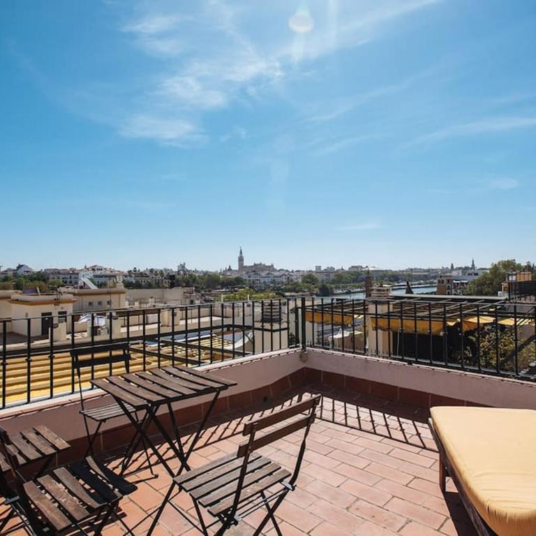 Amazing Penthouse in Triana with Jacuzzi Centro - Apartamento de 2 dormitorios - 2
