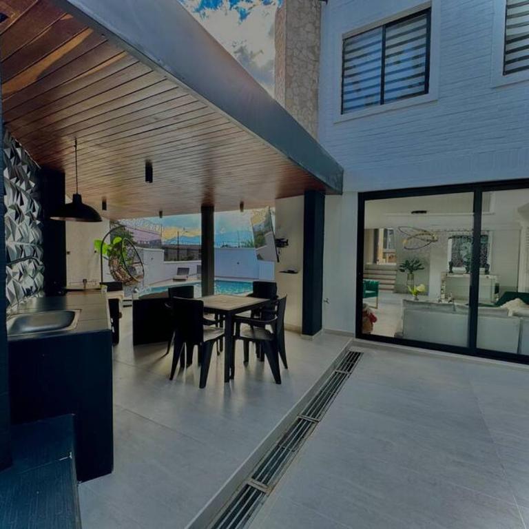 Mansión moderna Poblado-Piscina- - Villa - 38